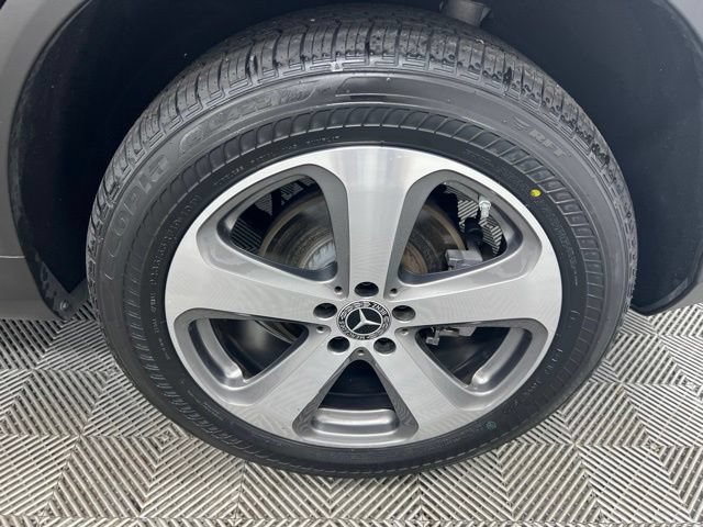 Used 2021 Mercedes-Benz GLC 300 4MATIC image 10