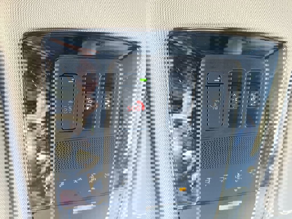 New 2025 Mitsubishi Outlander SE image 39