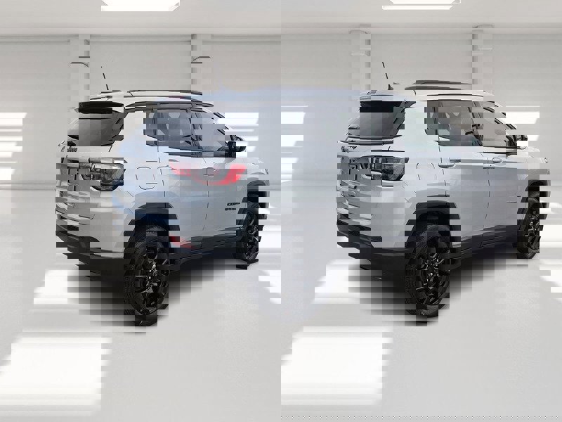 New 2026 Jeep Compass Latitude image 5