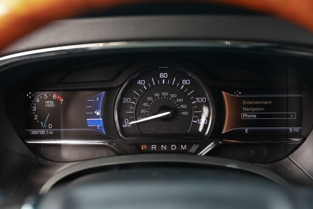 Used 2016 Lincoln Navigator Select RWD image 34