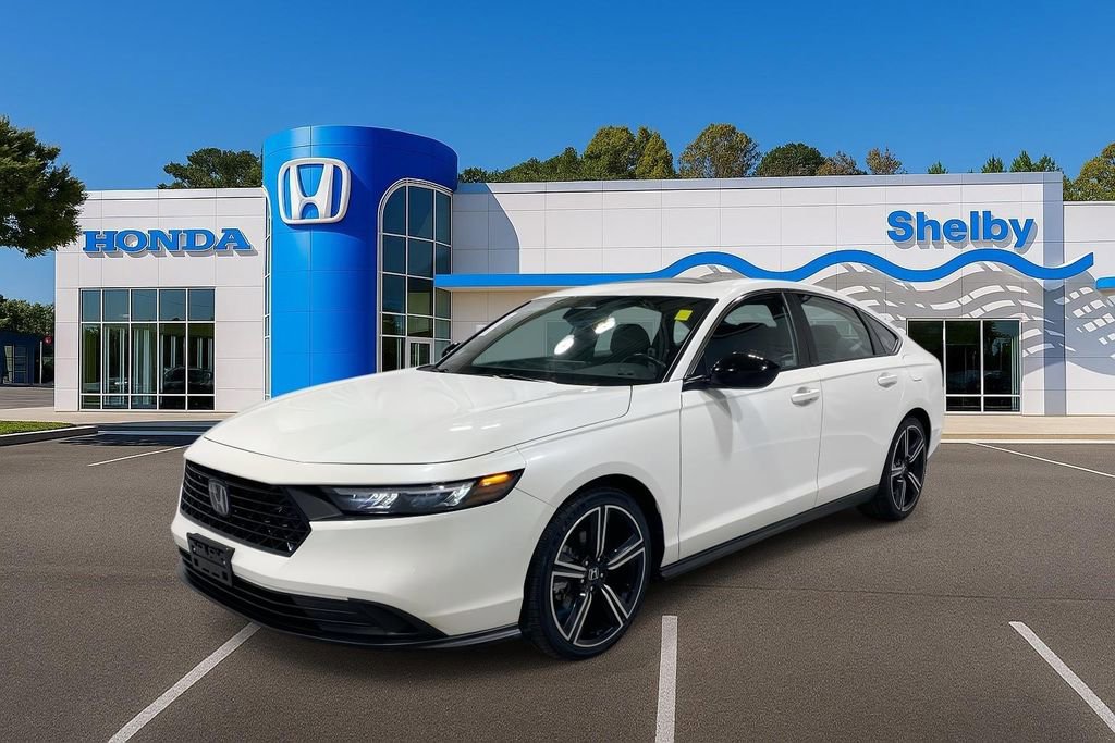 Used 2024 Honda Accord Sport image 4