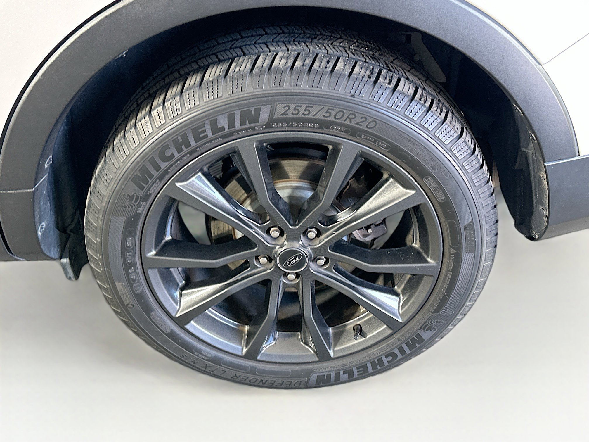 Used 2018 Ford Explorer XLT w/ Equipment Group 202A image 11