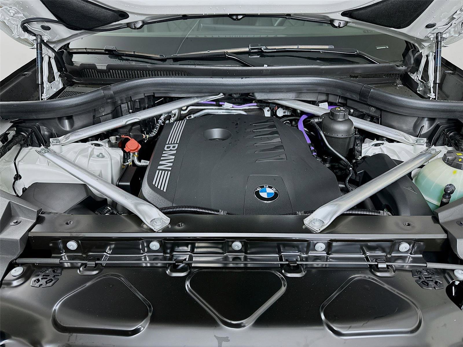 New 2026 BMW X5 xDrive40i w/ Parking Assistance Package image 31