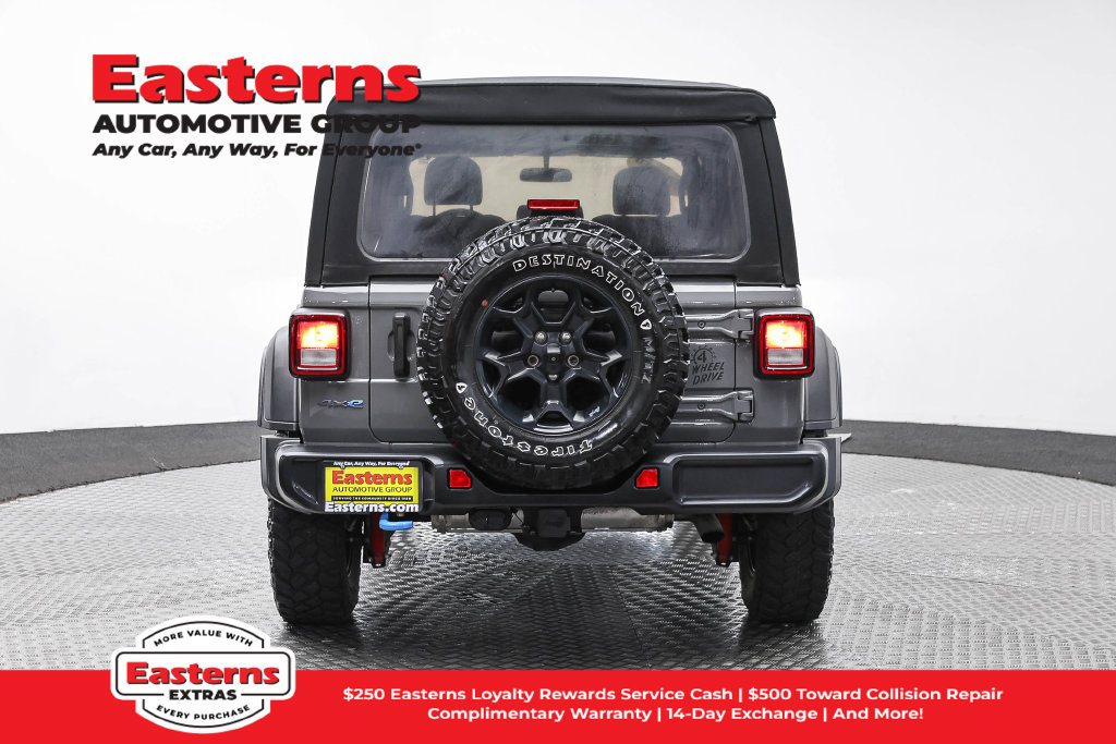 Used 2023 Jeep Wrangler Unlimited w/ Cold Weather Group AWD/4WD image 7