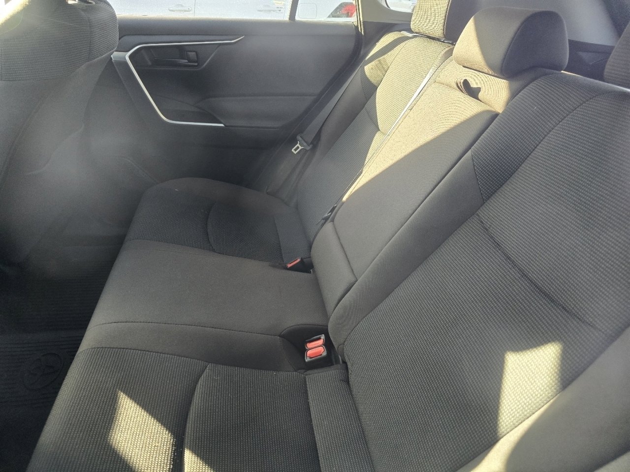 Used 2024 Toyota RAV4 LE image 20