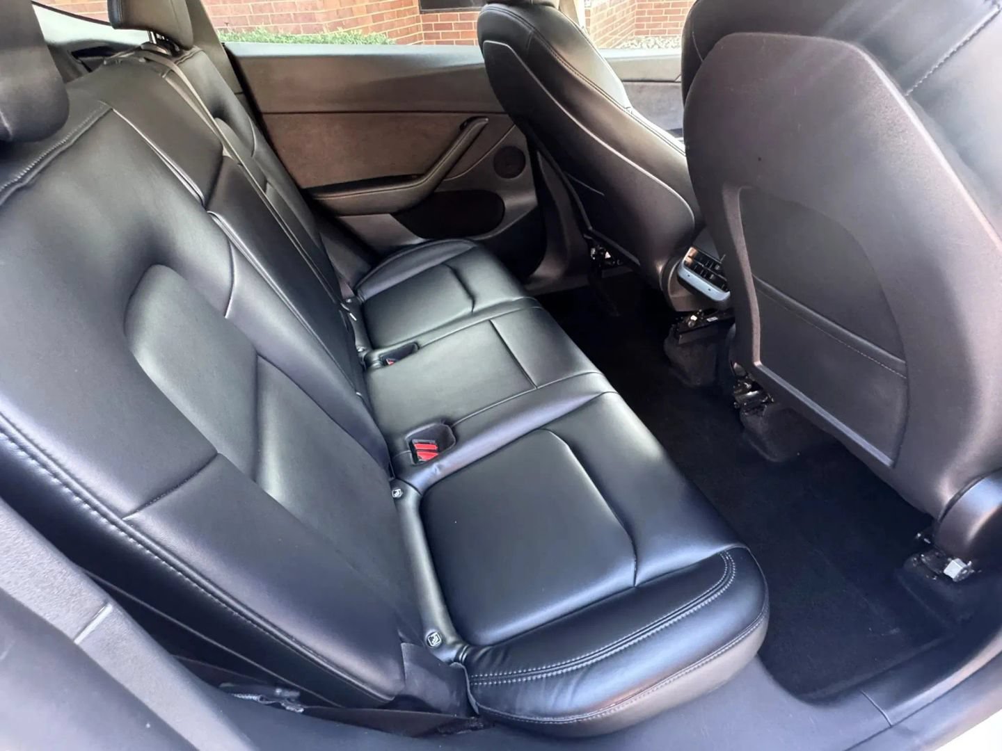 Used 2022 Tesla Model Y Long Range AWD/4WD image 10