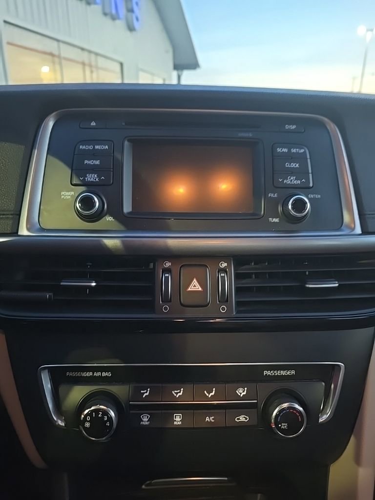 Used 2017 Kia Optima LX image 11