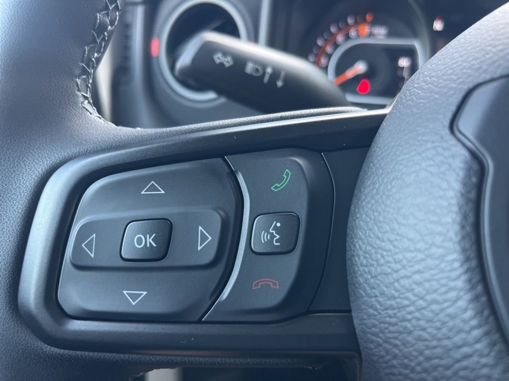 New 2025 Jeep Gladiator Rubicon w/ Convenience Group image 13