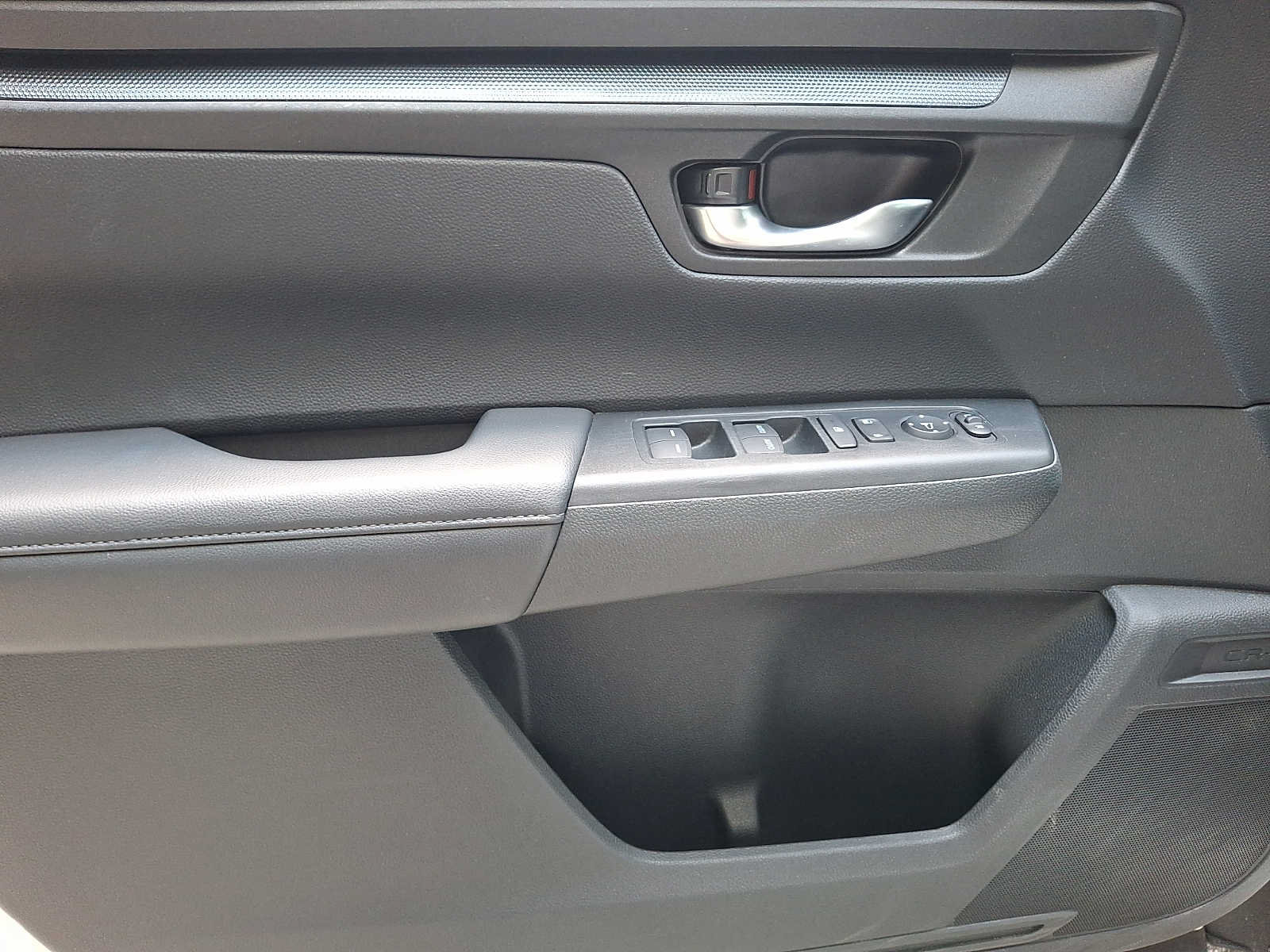 Used 2023 Honda CR-V EX image 9