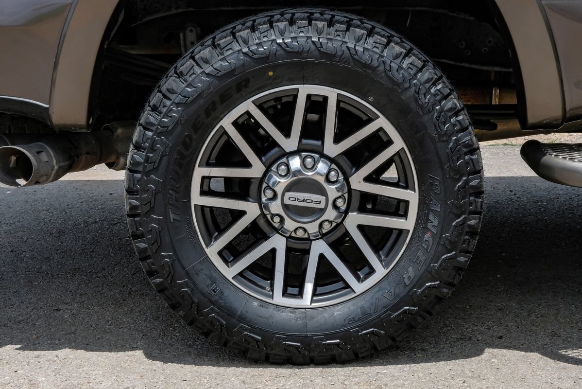 Used 2019 Ford F250 Lariat w/ Lariat Ultimate Package AWD/4WD image 61