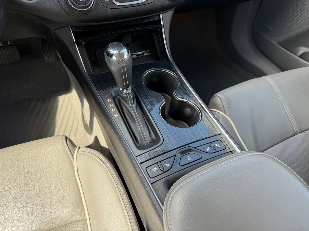 Used 2017 Chevrolet Impala Premier w/ Enhanced Convenience Package image 16