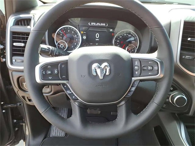 New 2026 RAM 1500 4x4 Crew Cab image 12