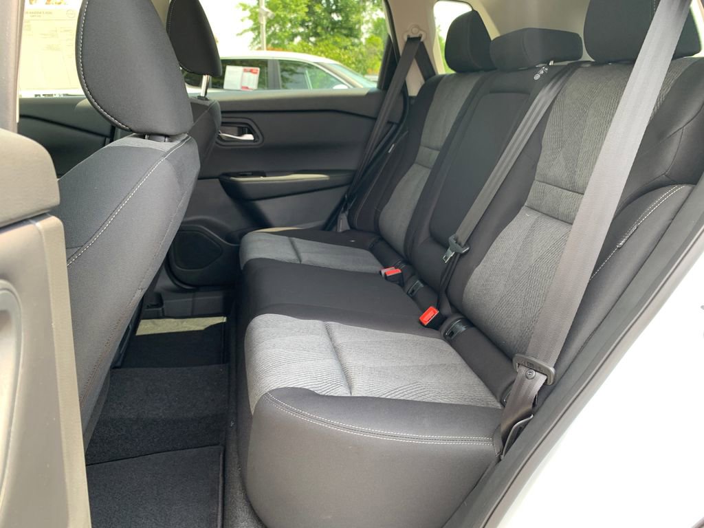 New 2026 Nissan Rogue SV FWD image 23