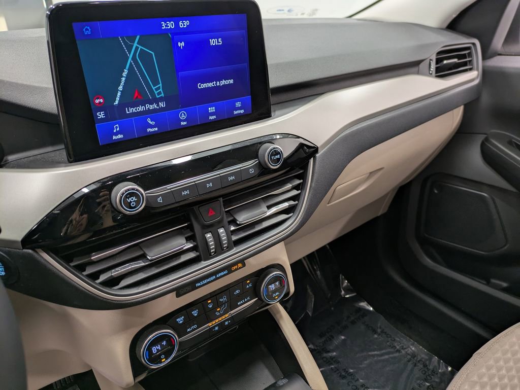 Used 2021 Ford Escape SE w/ Convenience Package FWD image 11
