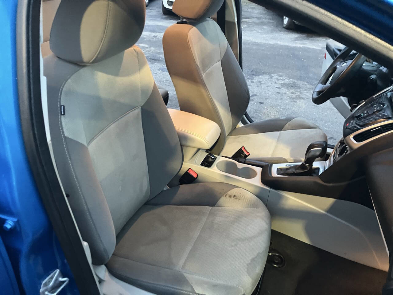Used 2014 Ford Focus SE image 30