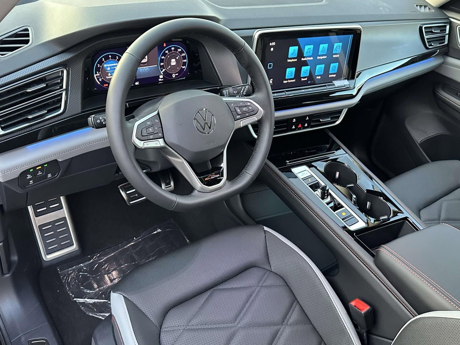 New 2026 Volkswagen Atlas Peak Edition AWD/4WD image 10