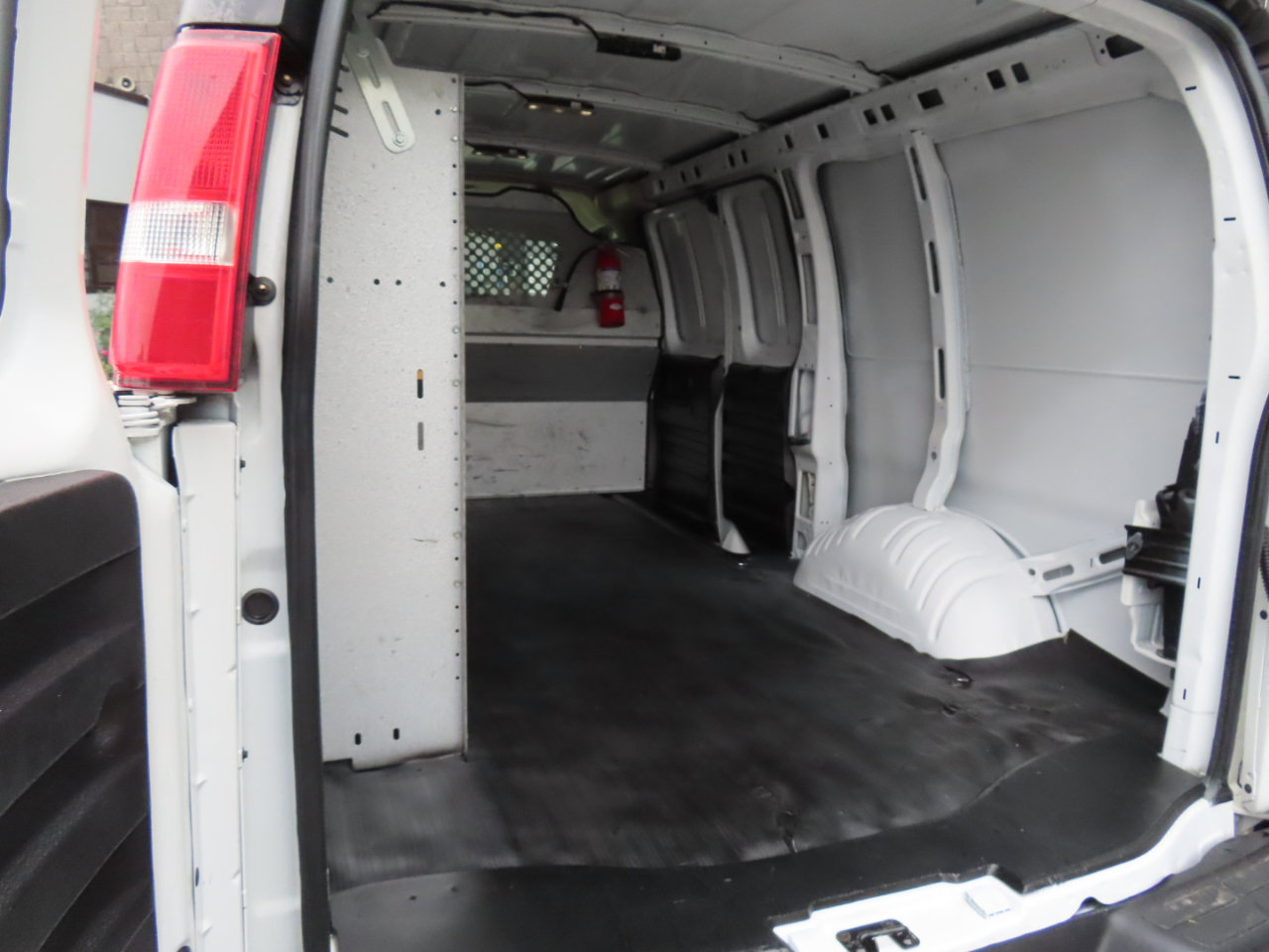 Used 2019 Chevrolet Express 2500 w/ Driver Convenience Package image 11