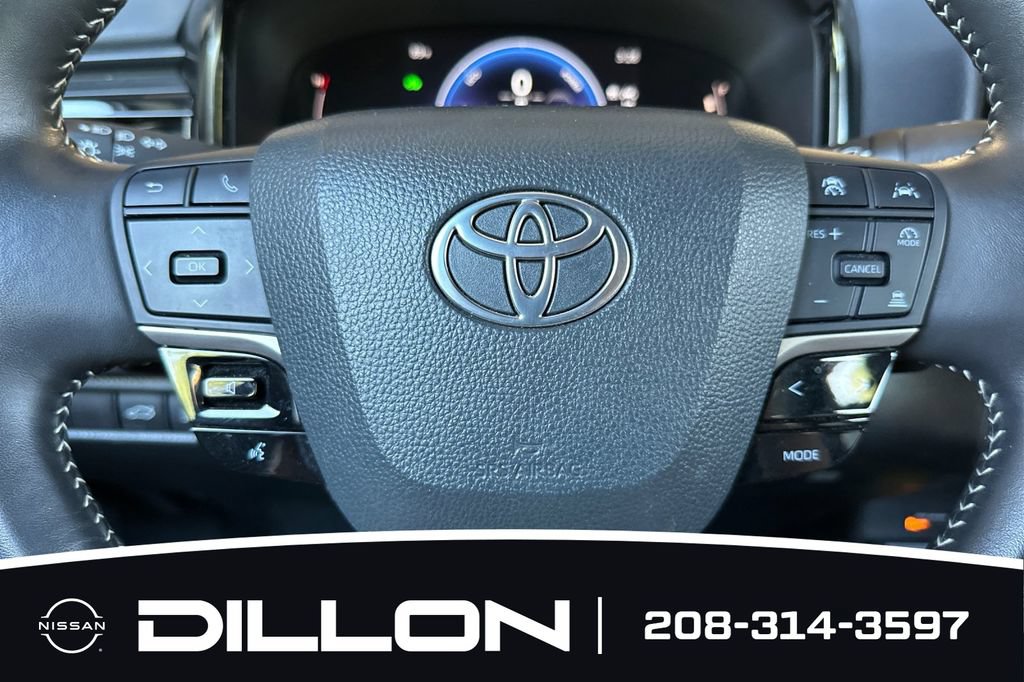 Used 2025 Toyota Camry SE FWD image 22