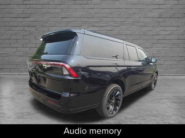 New 2027 Lincoln Navigator L Reserve w/ Jet Appearance Package AWD/4WD image 7