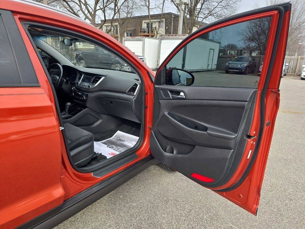 Used 2016 Hyundai Tucson Sport image 18