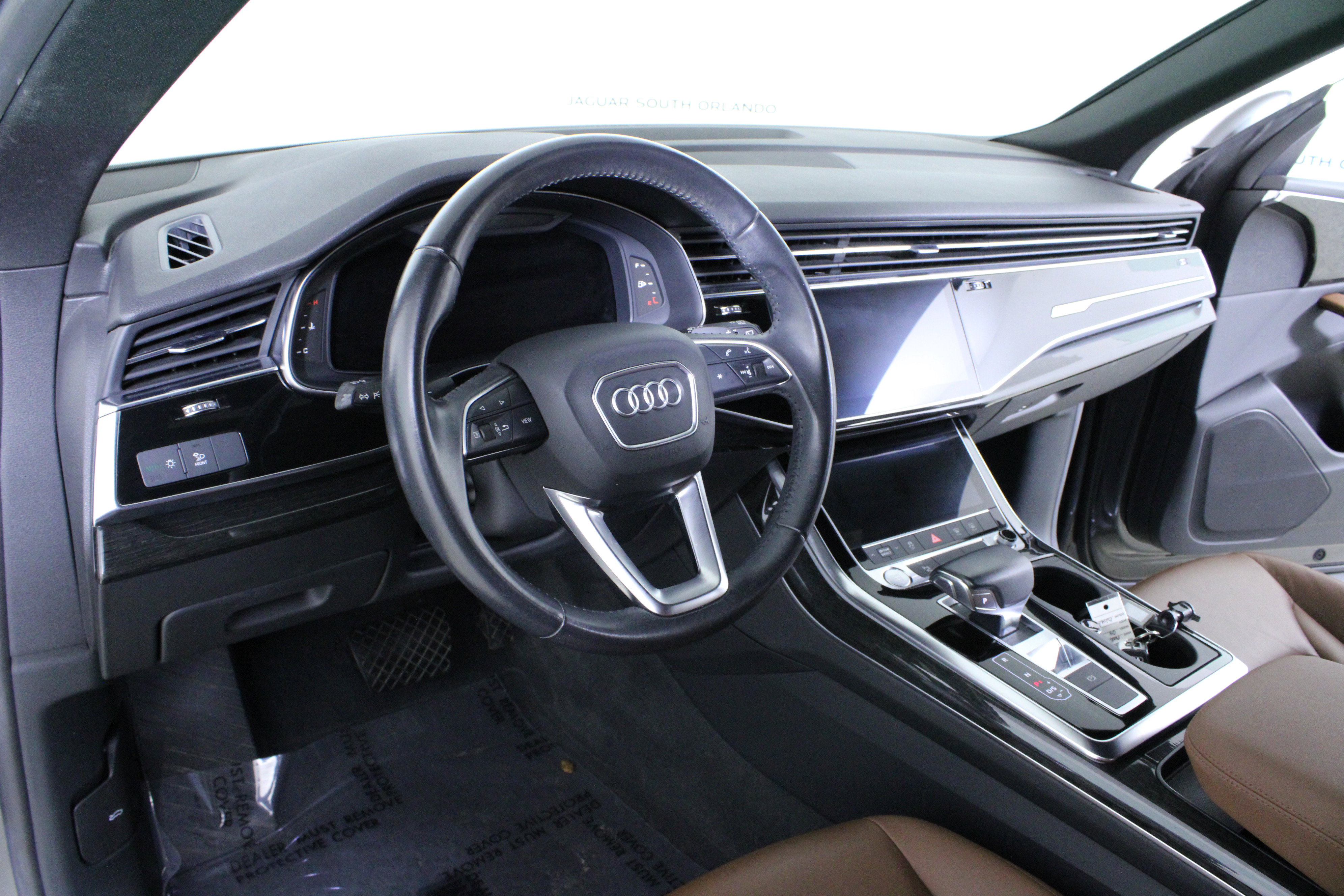 Used 2019 Audi Q8 Premium image 21