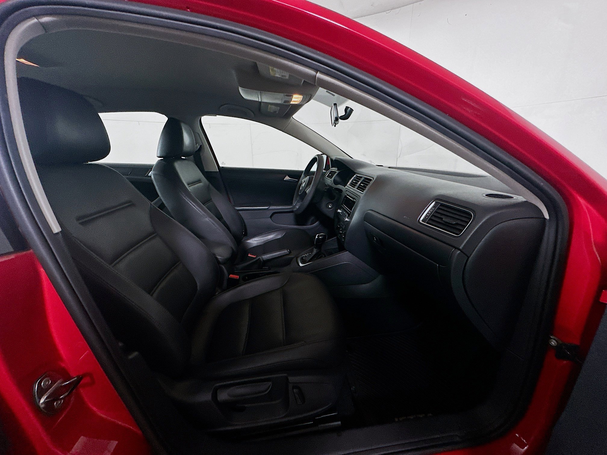 Used 2014 Volkswagen Jetta SE image 27