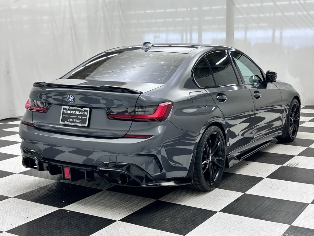 Used 2022 BMW 330i Sedan w/ M Sport Package RWD image 7