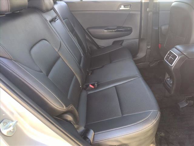 Used 2021 Kia Sportage EX image 18