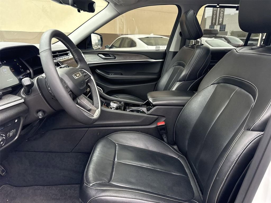 Used 2022 Jeep Grand Cherokee Limited 4xe w/ Luxury Tech Group II image 19