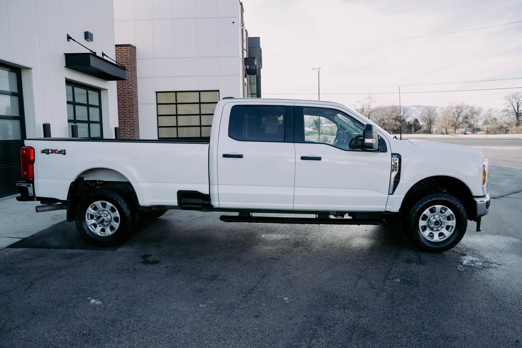 Used 2024 Ford F350 XLT image 11