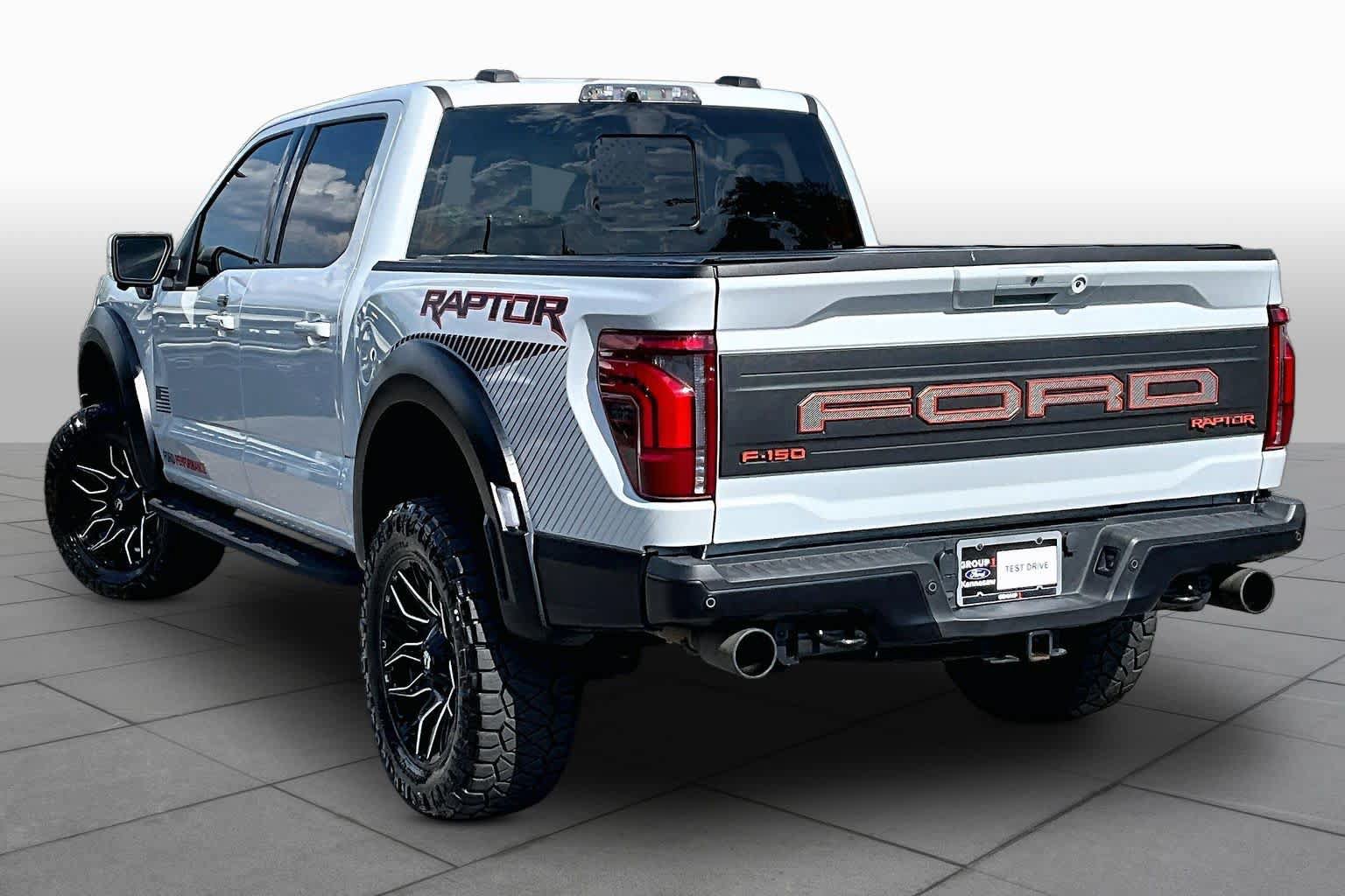 Used 2025 Ford F150 Raptor AWD/4WD image 12