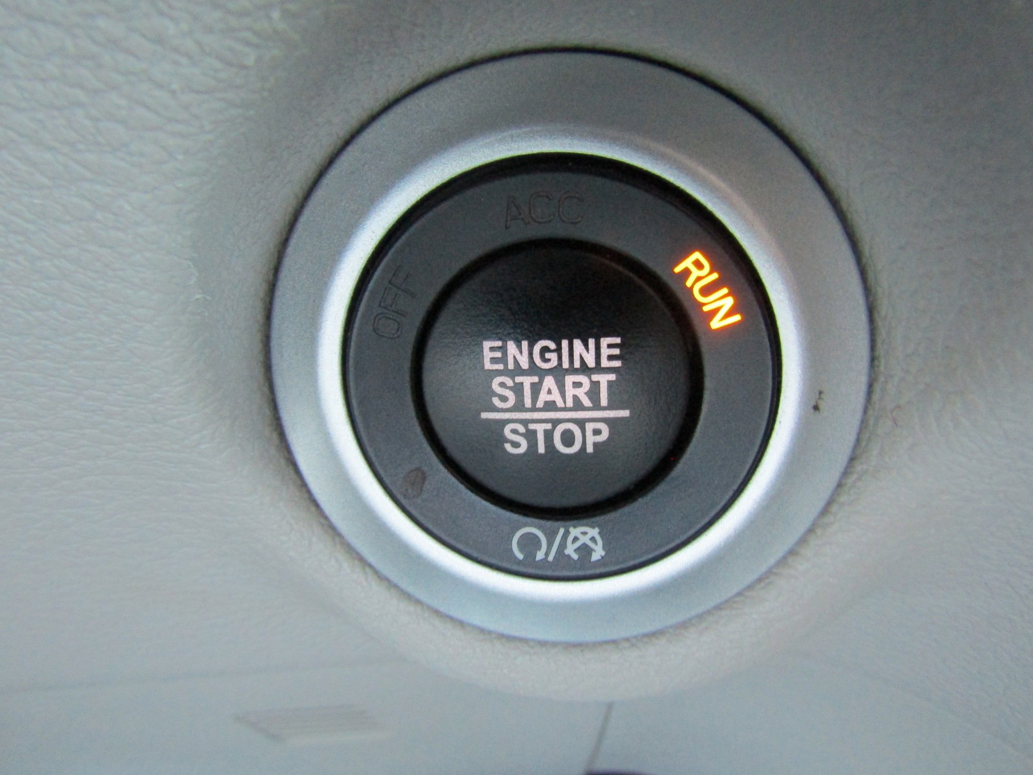 Used 2023 Chrysler Voyager LX FWD image 33