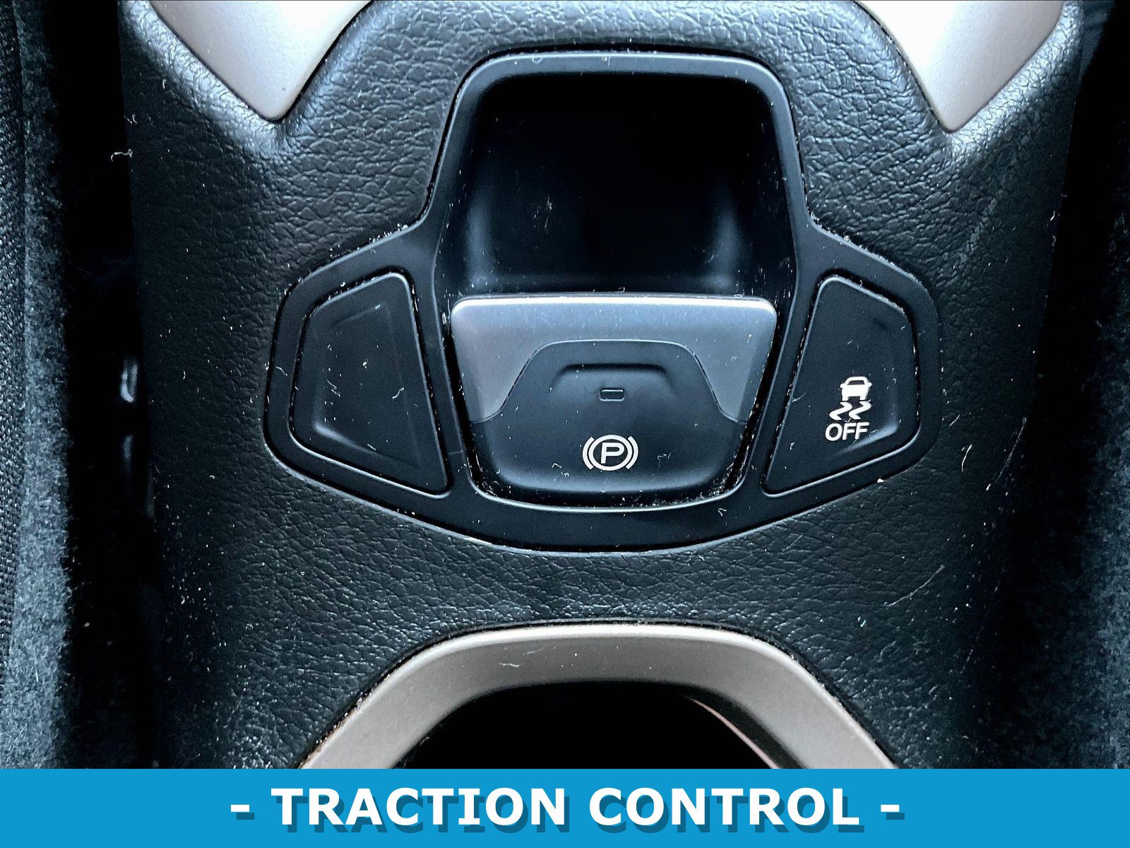 Used 2015 Jeep Renegade Latitude FWD image 14