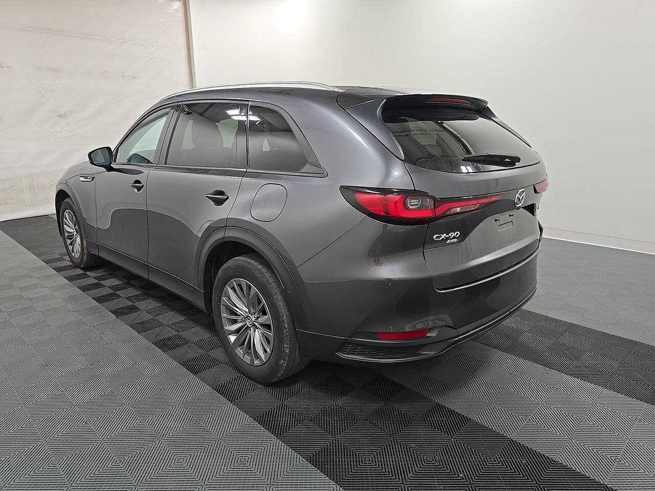 Used 2024 MAZDA CX-90 Plug-In Hybrid w/ Preferred AWD/4WD image 6