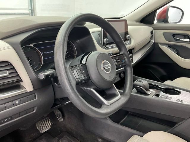 Used 2021 Nissan Rogue SV FWD image 16