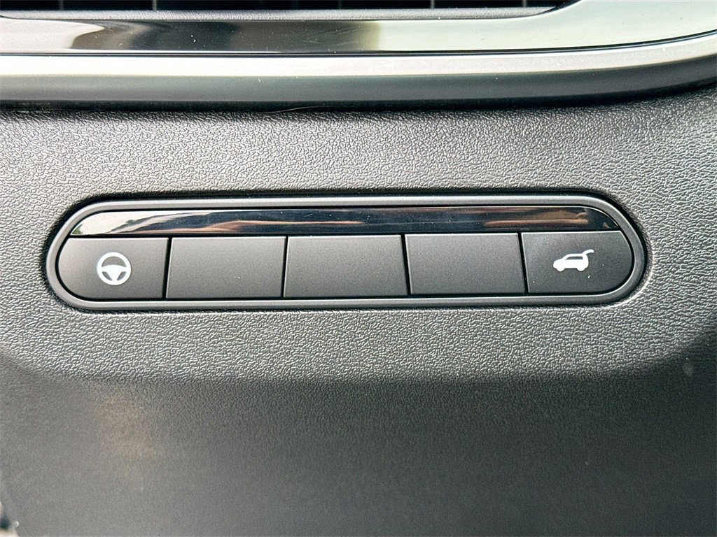 Used 2026 INFINITI QX60 Luxe w/ Cargo Package image 11