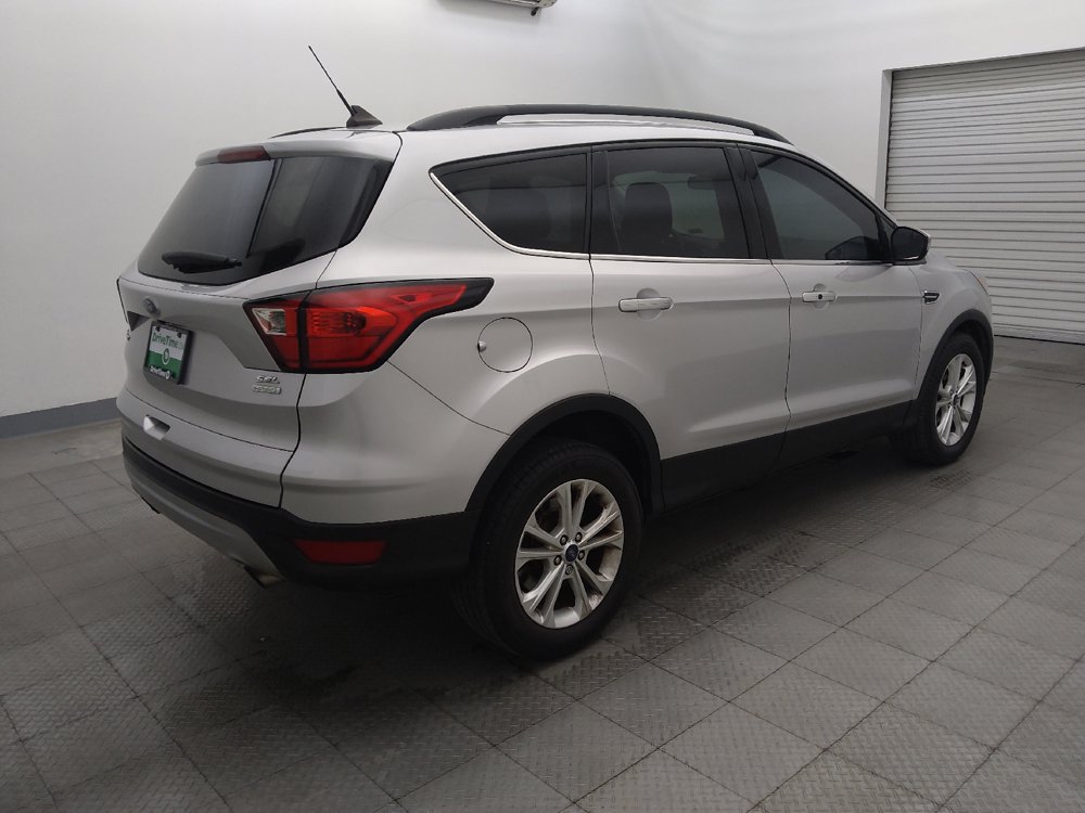 Used 2019 Ford Escape SEL FWD image 10