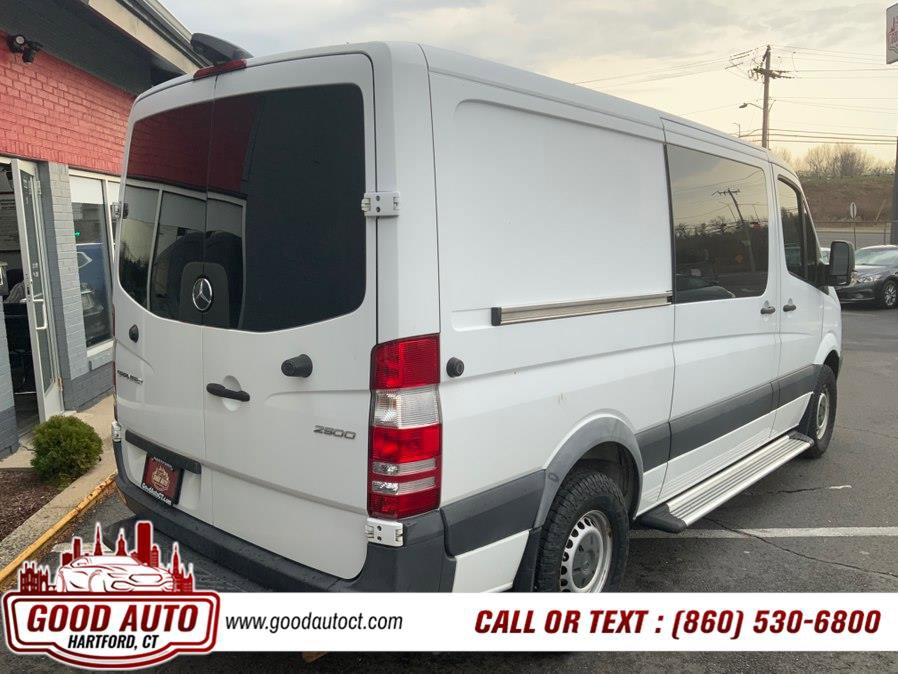 Used 2017 Mercedes-Benz Sprinter 2500 image 5