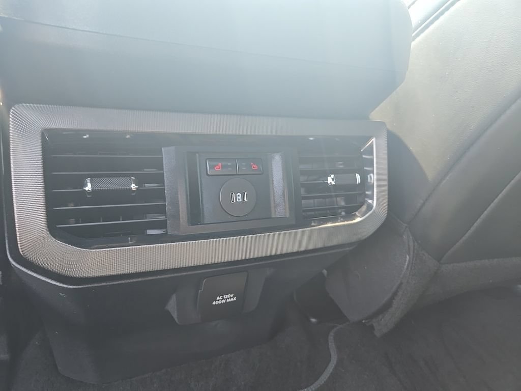 Used 2025 Ford F350 Platinum AWD/4WD image 27