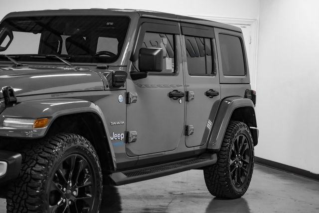 Used 2021 Jeep Wrangler Unlimited Sahara AWD/4WD image 8