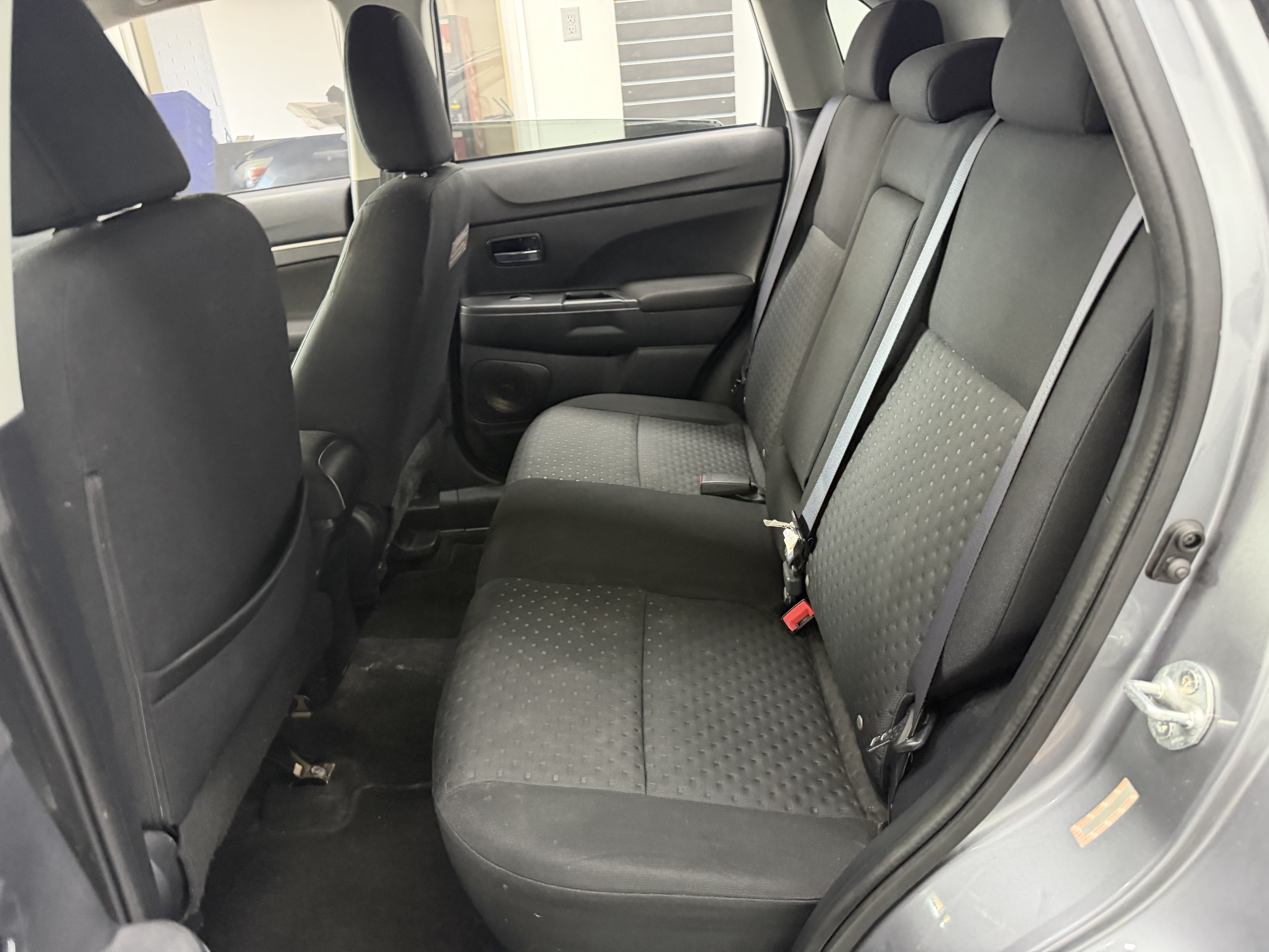 Used 2011 Mitsubishi Outlander Sport SE AWD/4WD image 18