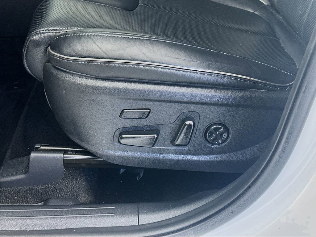 Used 2021 Hyundai Santa Fe Limited FWD image 22