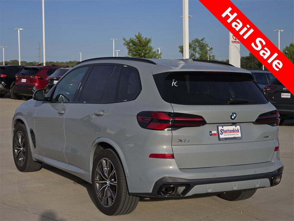 Used 2024 BMW X5 xDrive40i w/ M Sport Package image 5