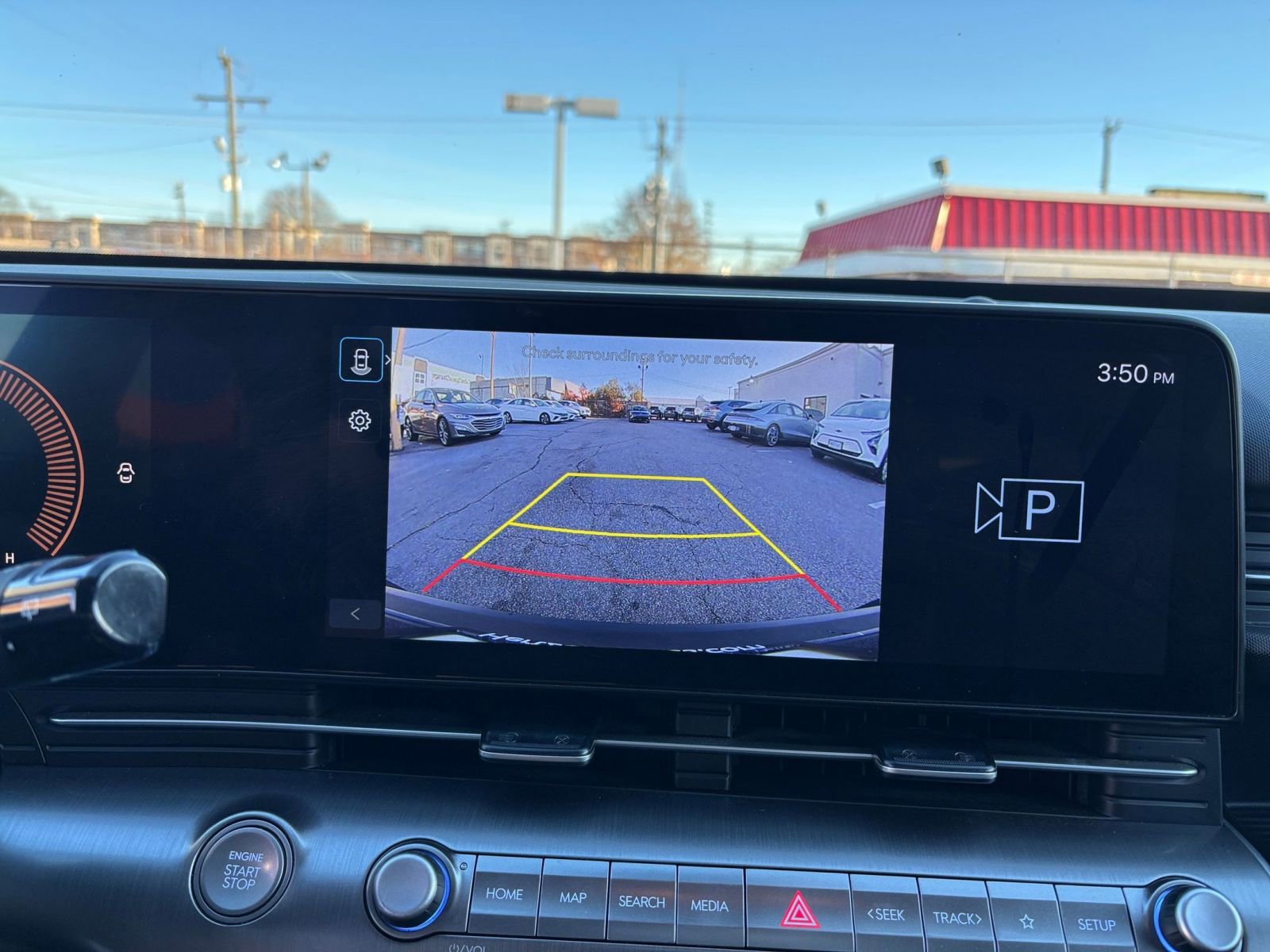 Used 2025 Hyundai Kona SEL image 17