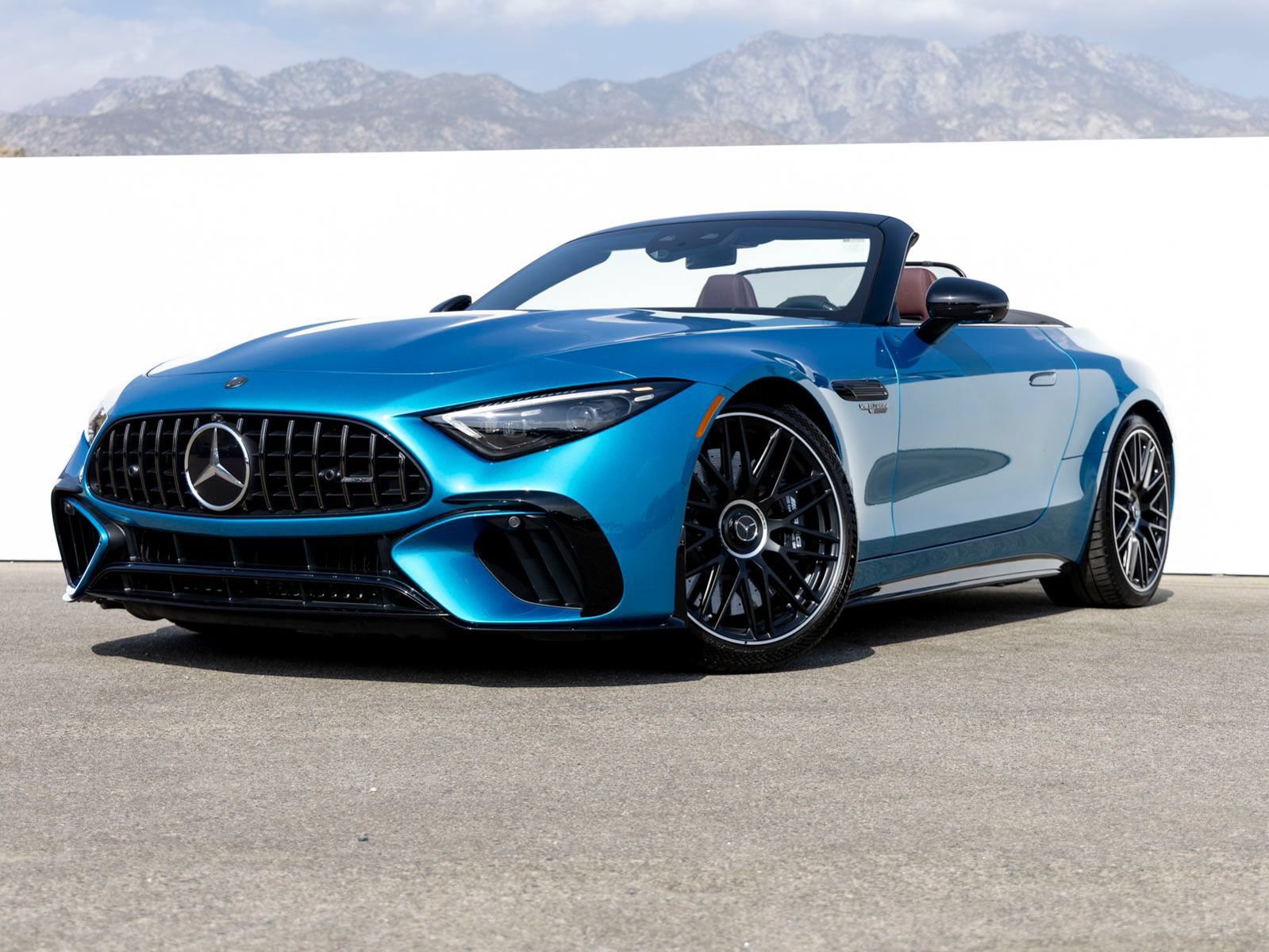 Used 2026 Mercedes-Benz SL 63 AMG S e Performance 4MATIC image 1
