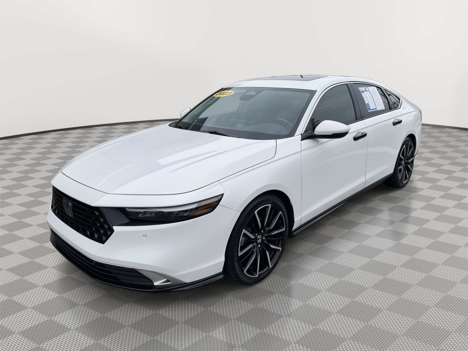 Used 2023 Honda Accord Touring image 10
