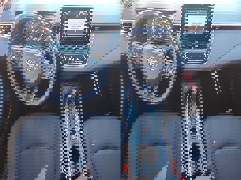 Used 2020 Toyota Corolla LE image 10