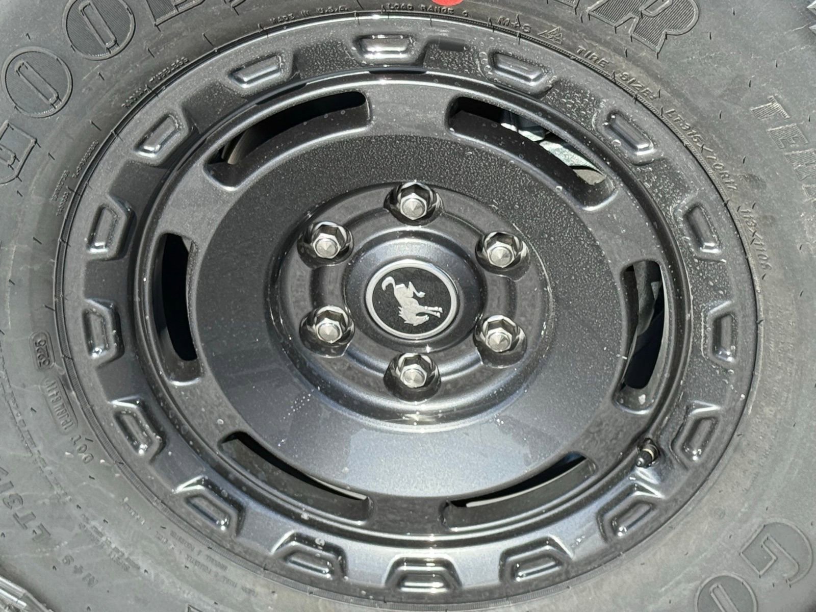 New 2025 Ford Bronco Badlands image 10