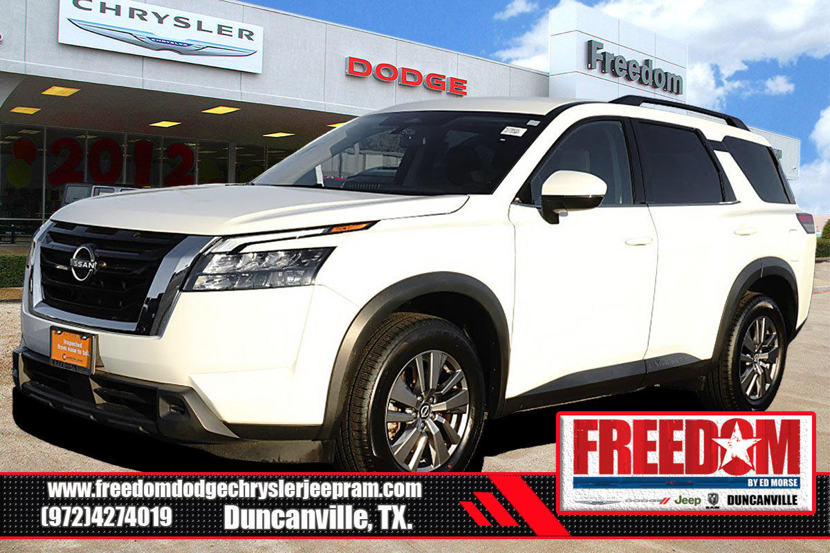 Used 2025 Nissan Pathfinder SV
