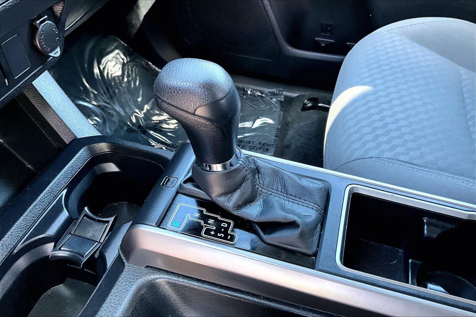 Used 2023 Toyota Tacoma SR5 AWD/4WD image 30